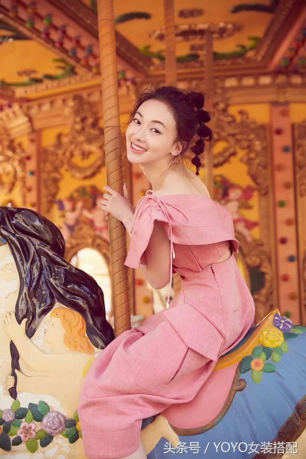 良心“清宫色”美Skr人！被疯狂刷屏的时髦配色你真……