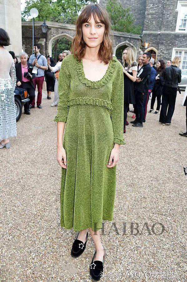 良心“清宫色”美Skr人！被疯狂刷屏的时髦配色你真……