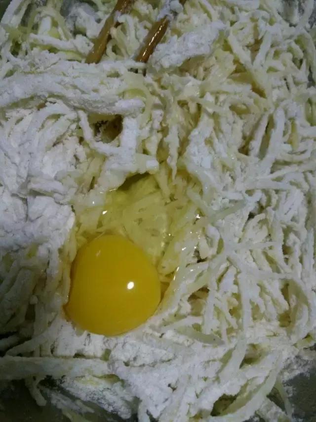 土豆丝做法大全家常菜简单好吃,土豆丝家常做法怎么切