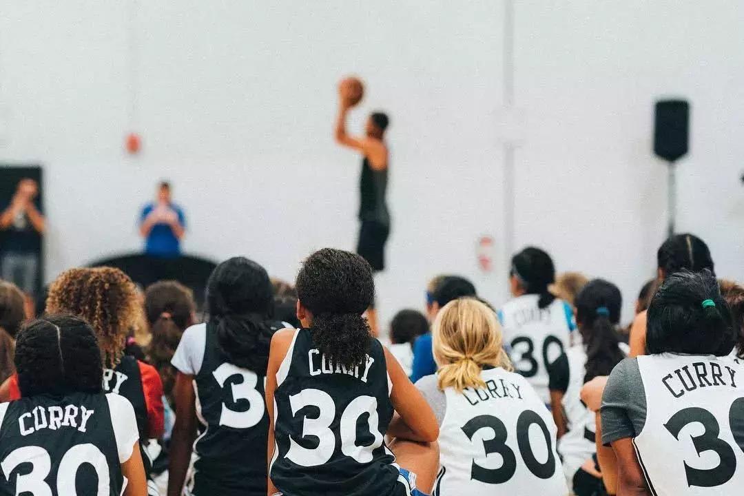 库里休赛期计划,库里休赛期今年