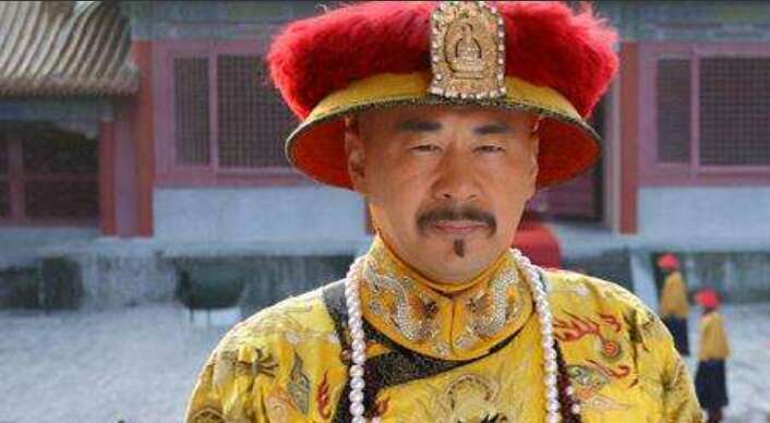 皇上和皇后太过恩爱,皇上和皇后十分恩爱