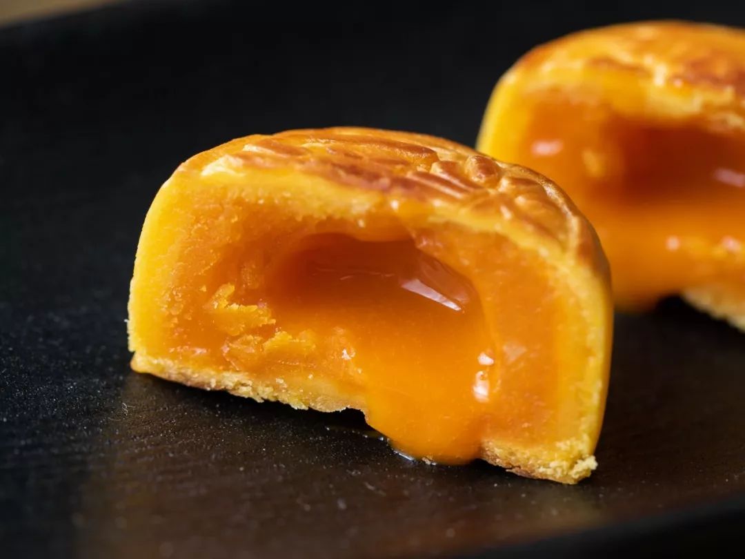 奶黄流心月饼港式礼盒,奶黄流心月饼正在热销中