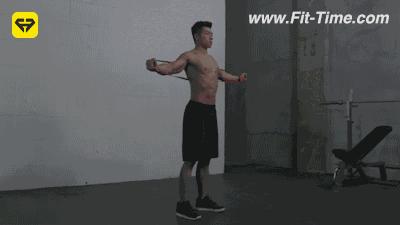 奚梦瑶三围与肩宽,奚梦瑶腰间现赘肉