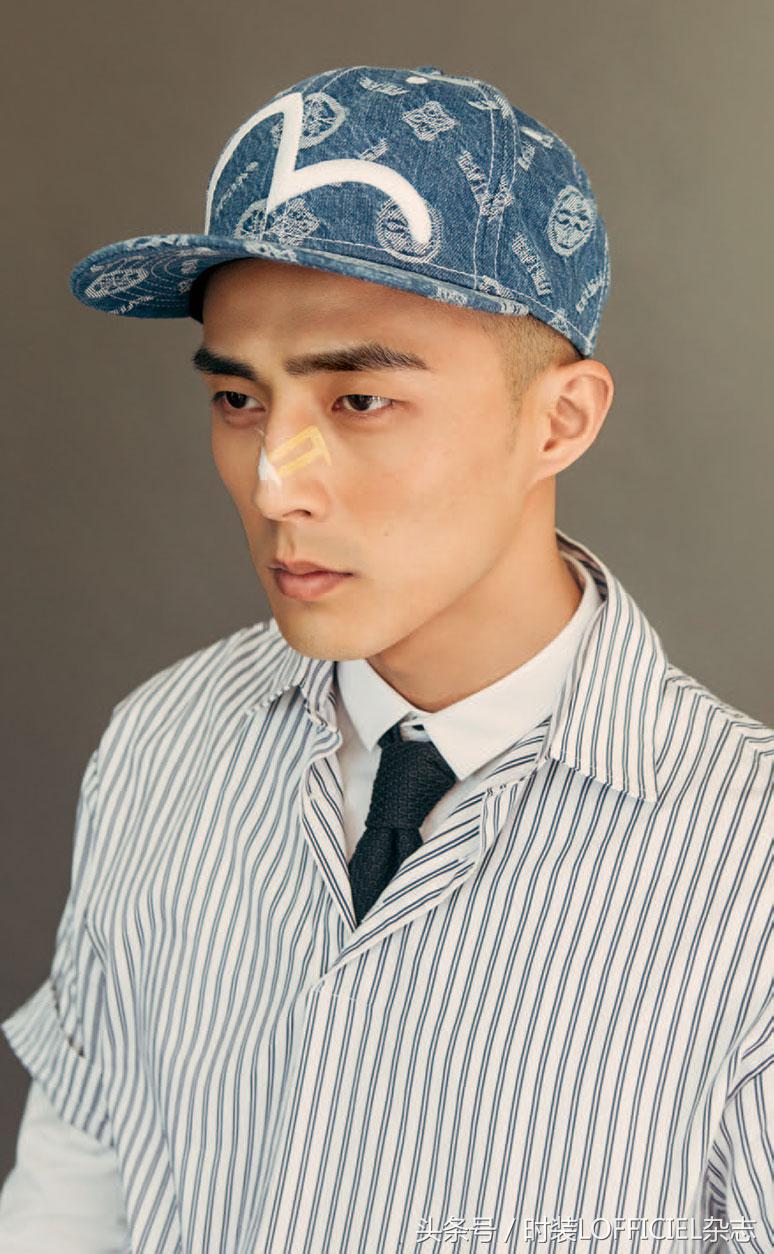 青少年的秋季潮牌小白衬衫,whiteshirts