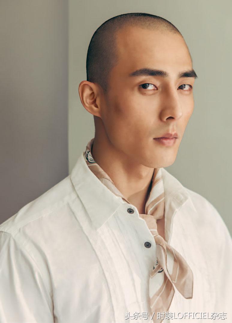 青少年的秋季潮牌小白衬衫,whiteshirts