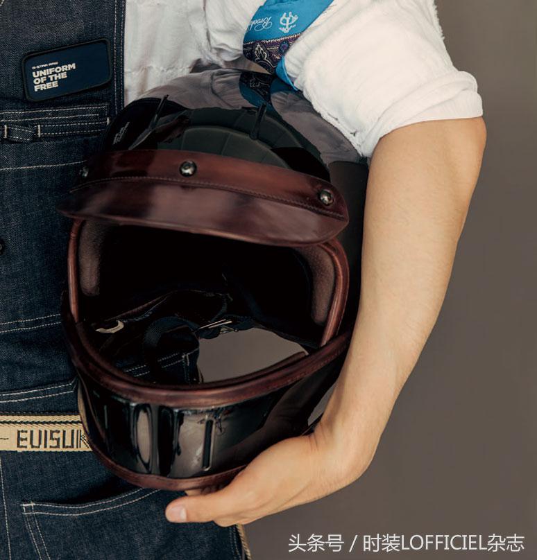 青少年的秋季潮牌小白衬衫,whiteshirts