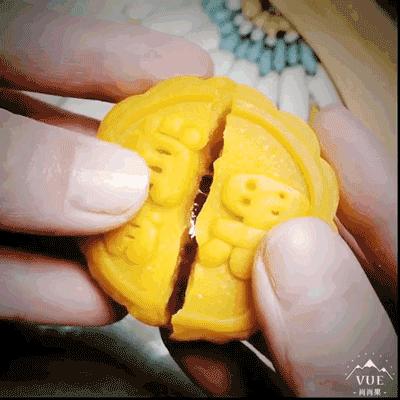 无添加奶黄流心月饼,奶黄流心月饼依旧是顾客最受欢迎