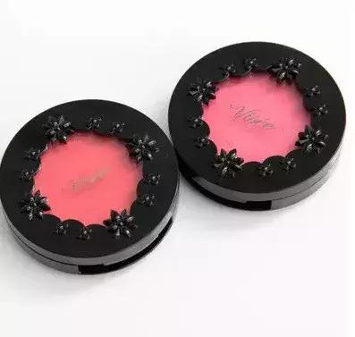 这么动人的“流泪亲吻妆”，其实你不用哭就能拥有！