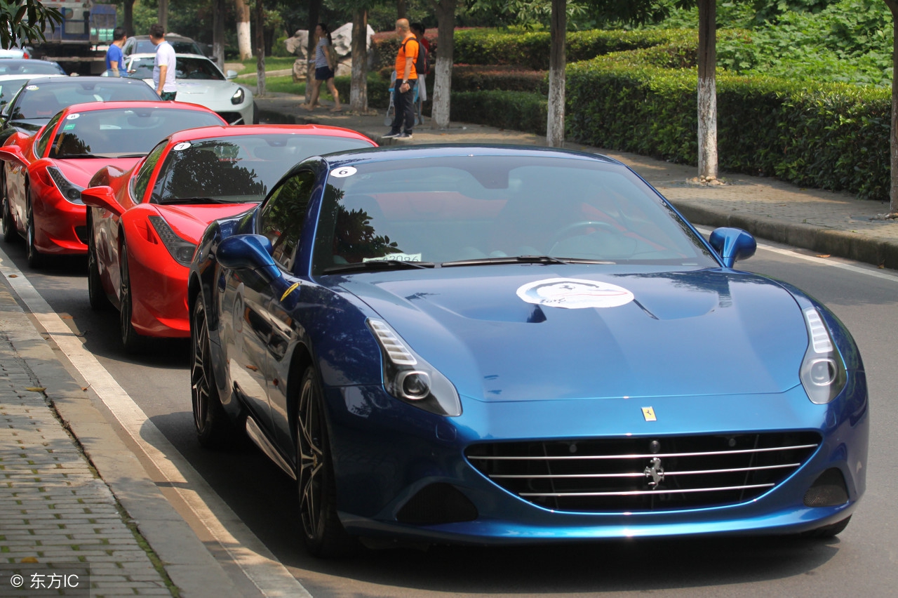 新概念第一册第69课汽车比赛跟读,新概念第一册第六课汽车标志