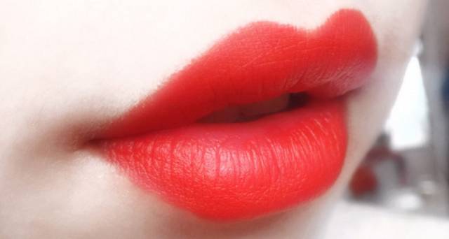 年轻女孩子最喜欢涂mac口红,用mac口红的是什么女人