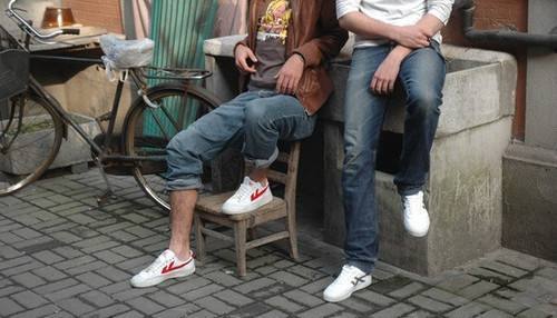 板鞋怎么搭配好看,板鞋怎么搭配效果最好