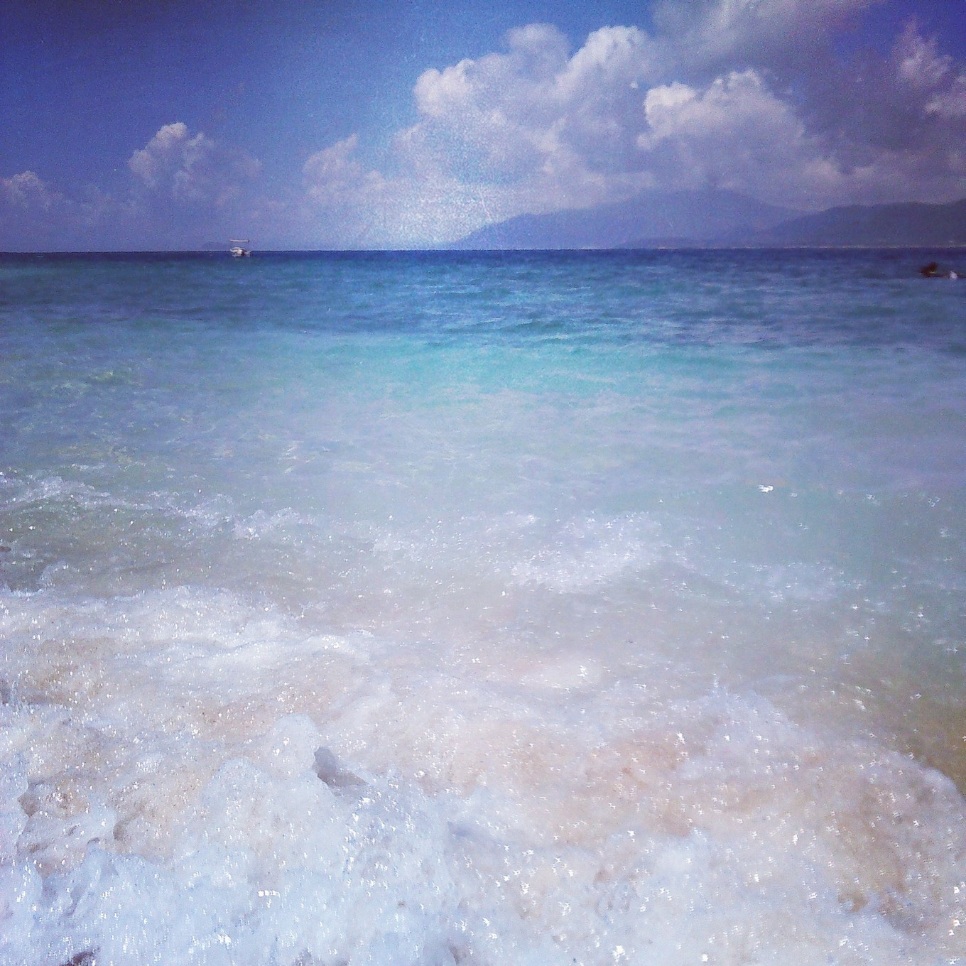 海口三亚海边哪个好玩,三亚海口必去景点推荐