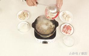 北京涮羊肉吃到爽,北京火锅涮羊肉冬天