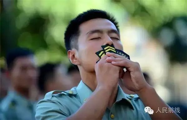 义务兵两年和一期士官退伍费多少,义务兵和士官退伍费的区别