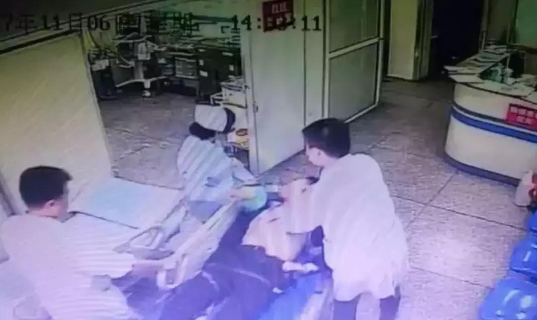 谢谢你们曾经看轻我,谢谢你们的款待