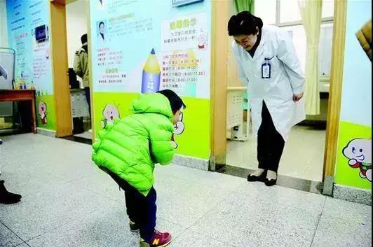 谢谢你们曾经看轻我,谢谢你们的款待