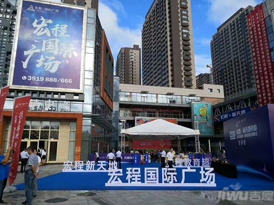 淄博新世界商业步行街开业的样子,张店新开的商业街