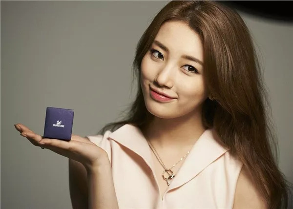 施华洛世奇的恶魔之眼和光明灰,施华洛世奇的恶魔之眼测评