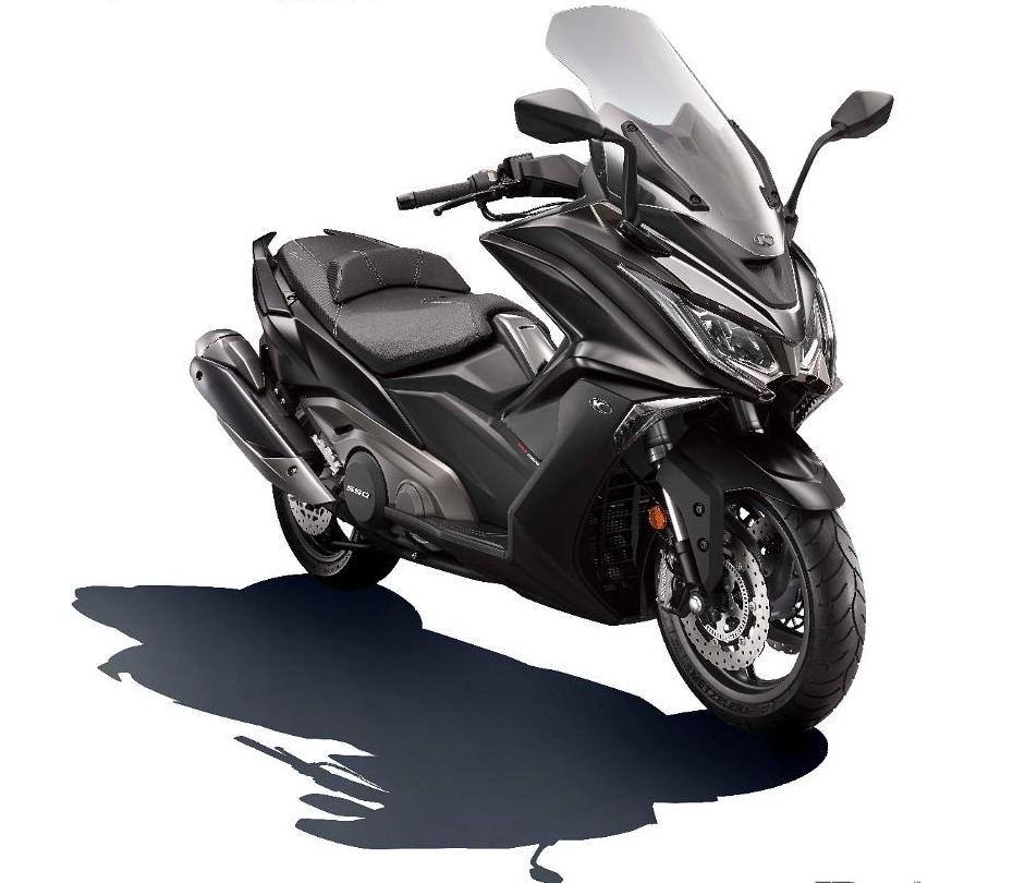 最强大绵羊踏板ak550,光阳ak550踏板评测视频