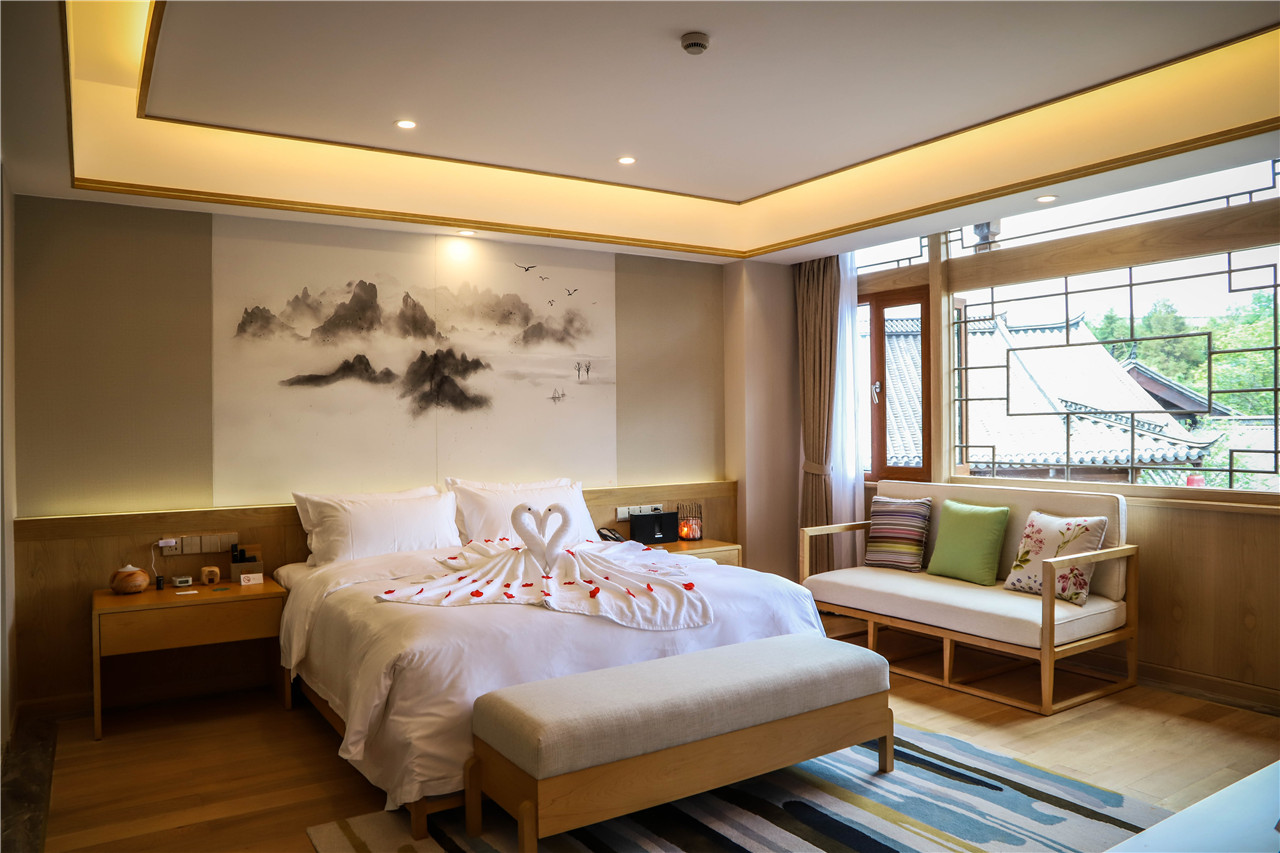 怡美布局秘境康旅全产业链,东巴秘境助力“健康生活目的地”