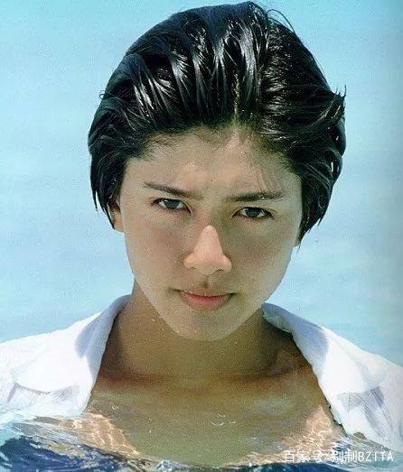 易烊千玺的少年感，广末凉子、袁咏仪、宣萱这些女星们从来都不缺