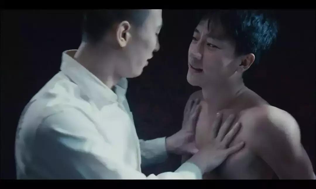 中国摇滚“教父”拍了这片,拿下一圈国际大奖,回国却惨败给票房