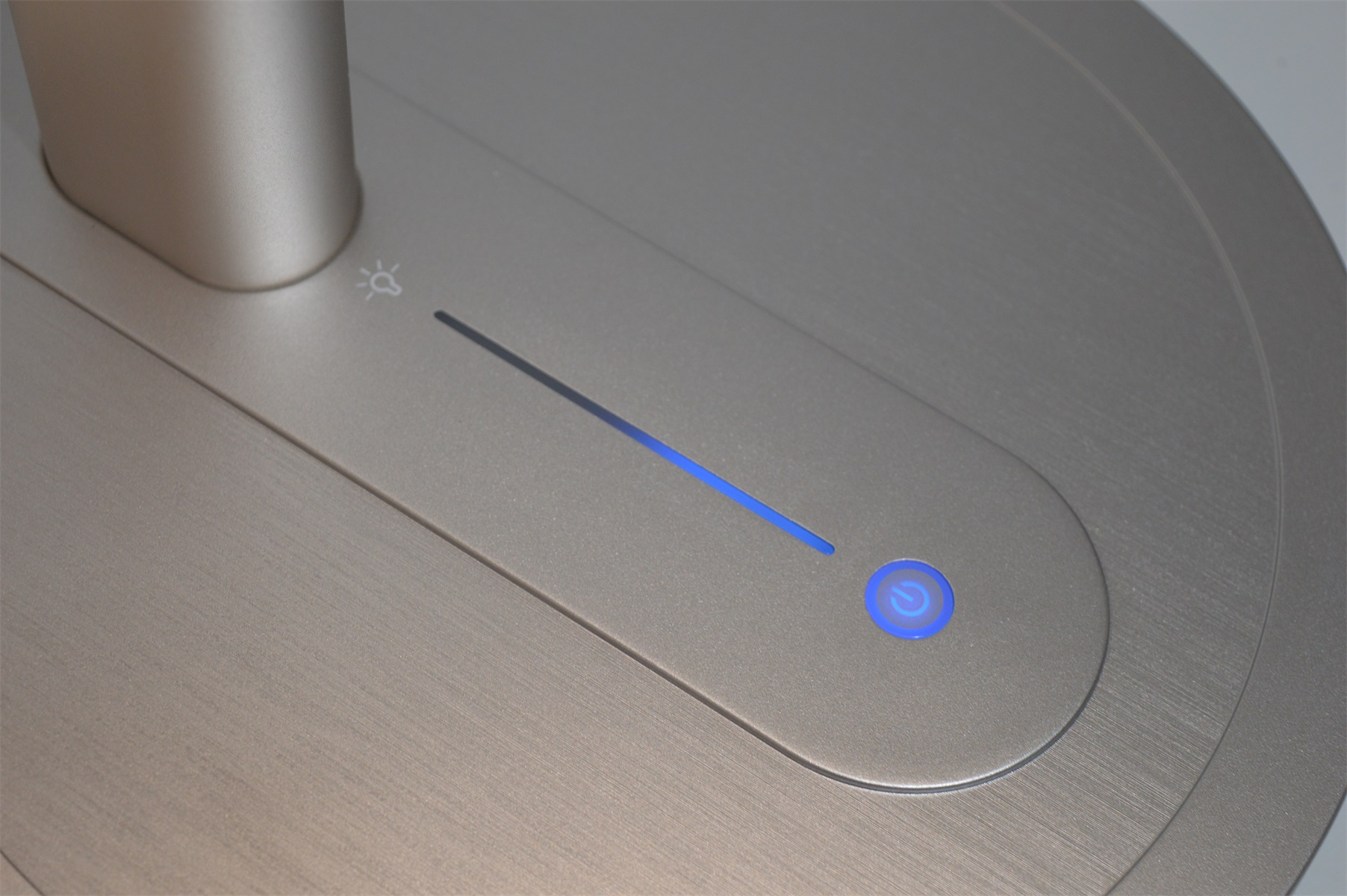 孩视宝柔和自然光护眼台灯,护眼儿童台灯图片大全