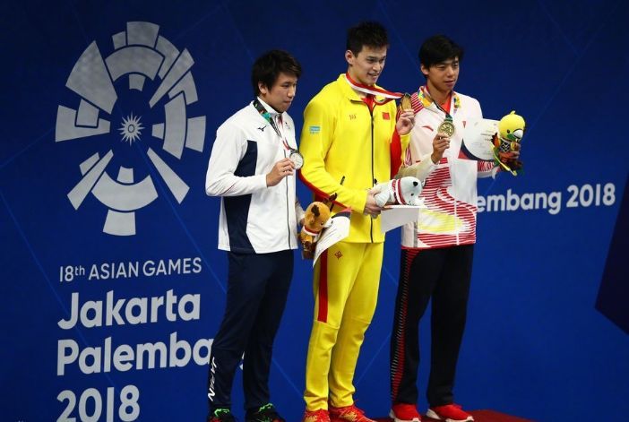 孙杨穿的领奖服事件,孙杨亚运会领奖服事件