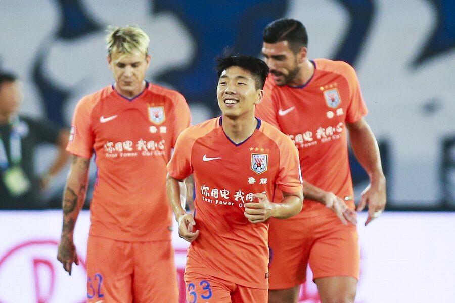 金敬道机敏抢断视频,金敬道头球破门视频