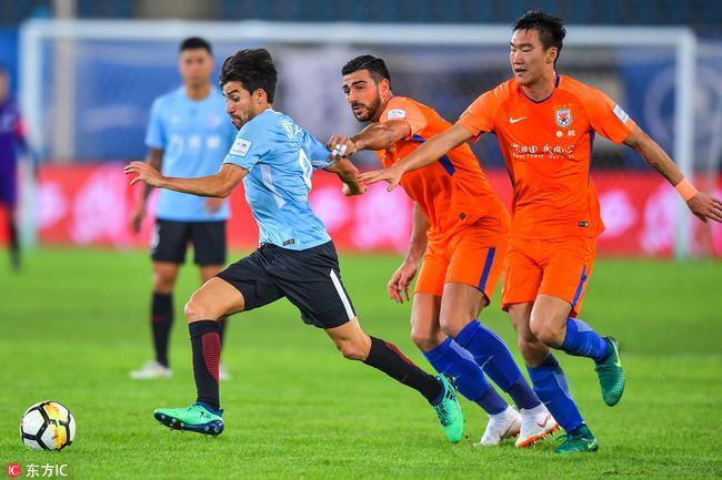 金敬道机敏抢断视频,金敬道头球破门视频