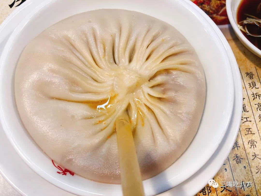 当年要是我没去批发美容美发产品,现在哪里还有小杨生煎的机会!