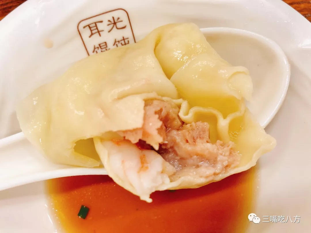 当年要是我没去批发美容美发产品,现在哪里还有小杨生煎的机会!