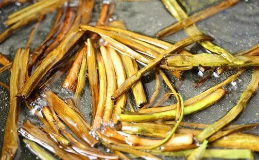 当年要是我没去批发美容美发产品,现在哪里还有小杨生煎的机会!