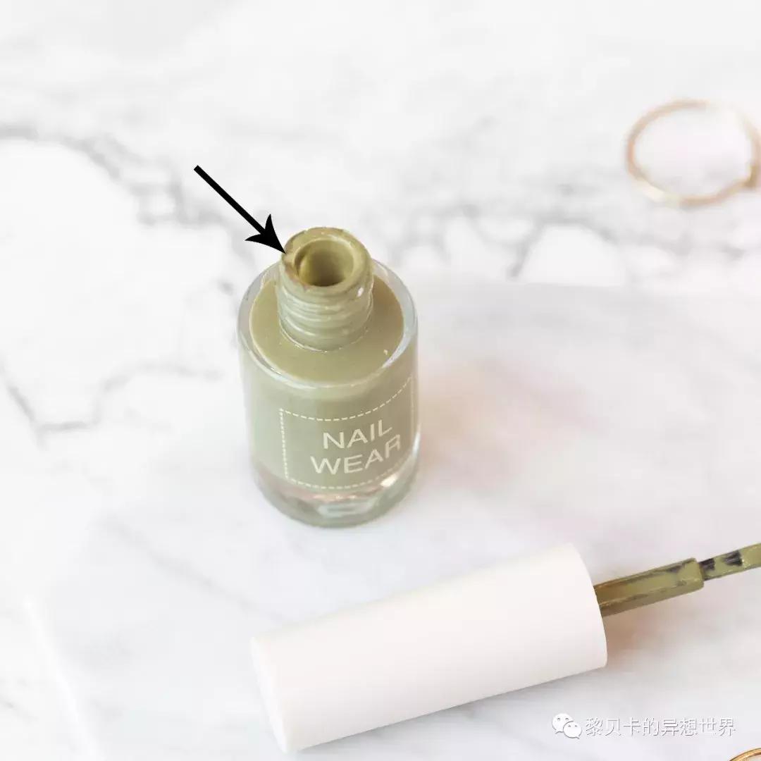 夏天指甲油2022年新款显白图片,显手白的十种指甲油推荐
