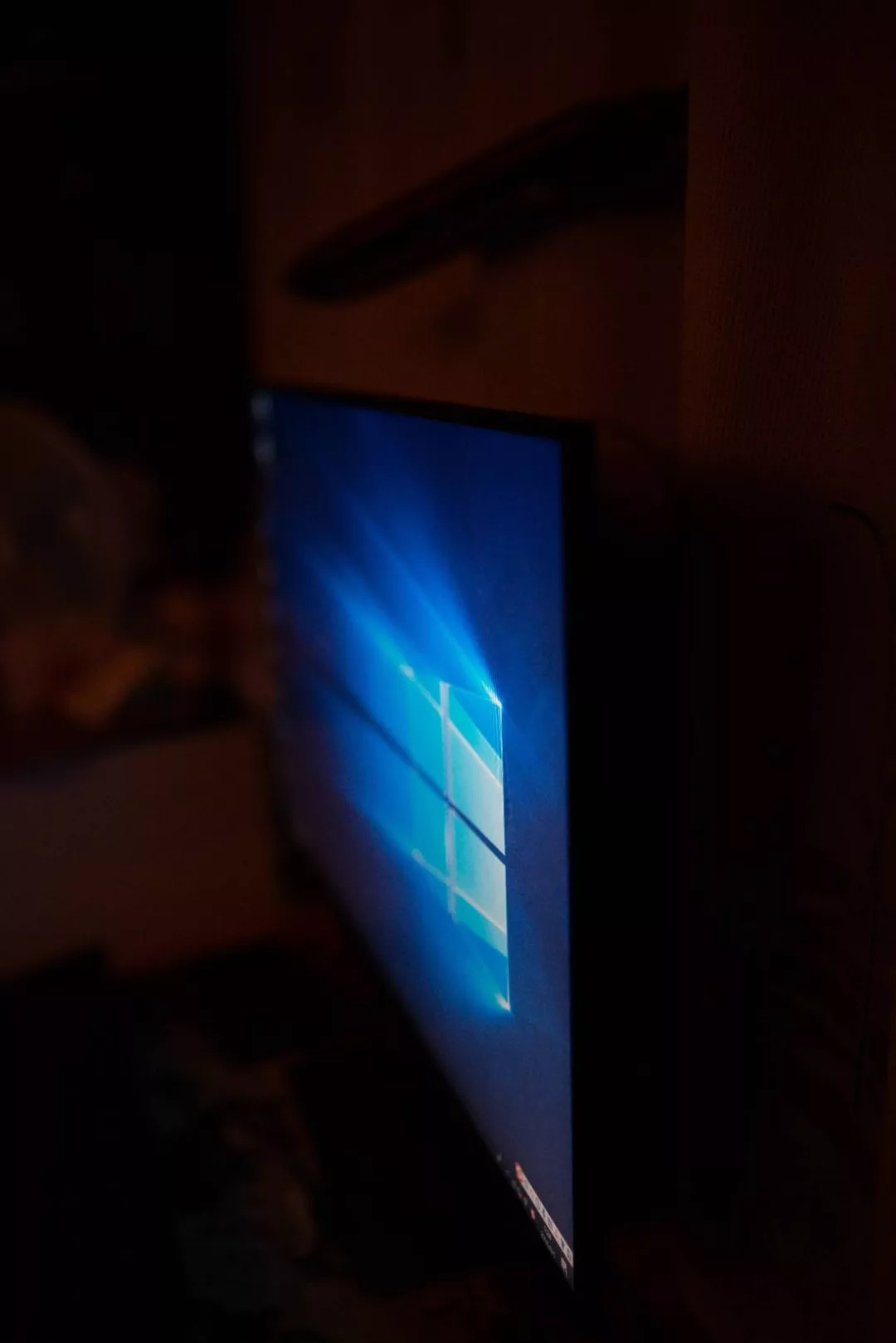 带有供电接口的typec显示器,type-c接口高性价比显示器