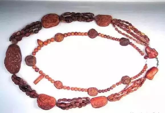 世界十大珍稀琥珀图片,世界各地琥珀特征