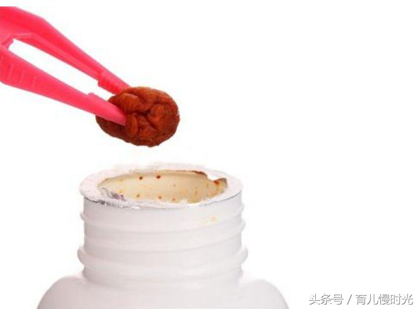 新生儿脐带护理有什么讲究,脐带消毒酒精好还是碘伏好