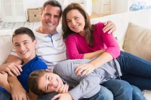 孩子遇到叛逆期家长该如何应对,初二学生叛逆期家长怎么应对