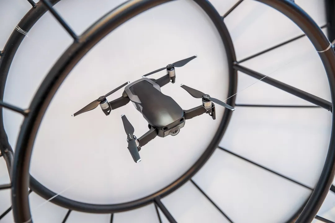 今晚，我们给男飞手一个交代