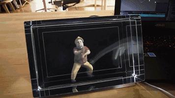 向往中的3D显示屏，可放置桌面，相框大小，随时展示全息图像