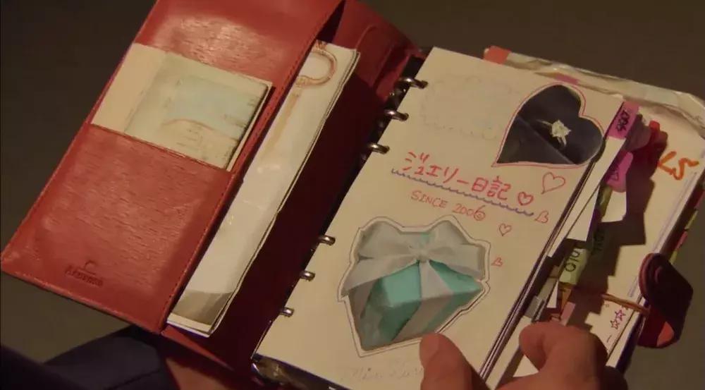 C位女神の心机3大撞星事件频发地让你和梦想中的ICON“一吻定情”