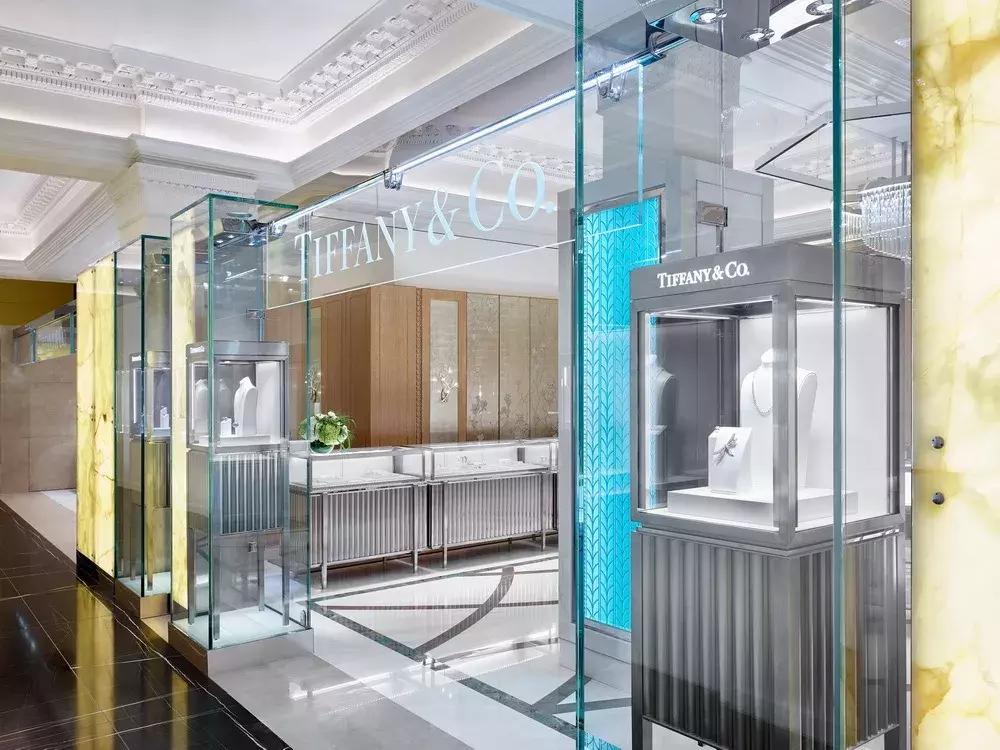 C位女神の心机3大撞星事件频发地让你和梦想中的ICON“一吻定情”