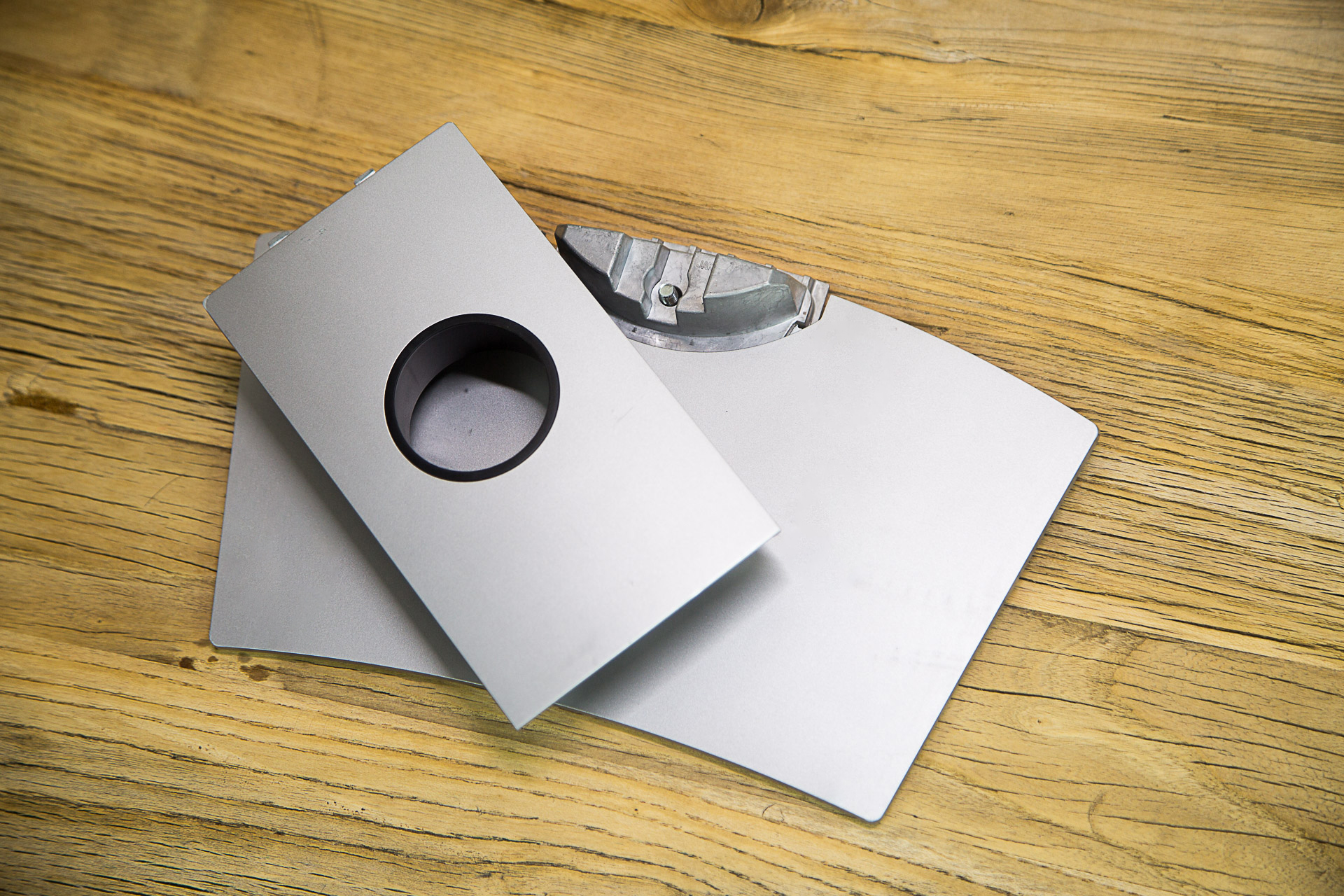 戴尔显示器27寸u2715h评测,戴尔2716h曲面显示器