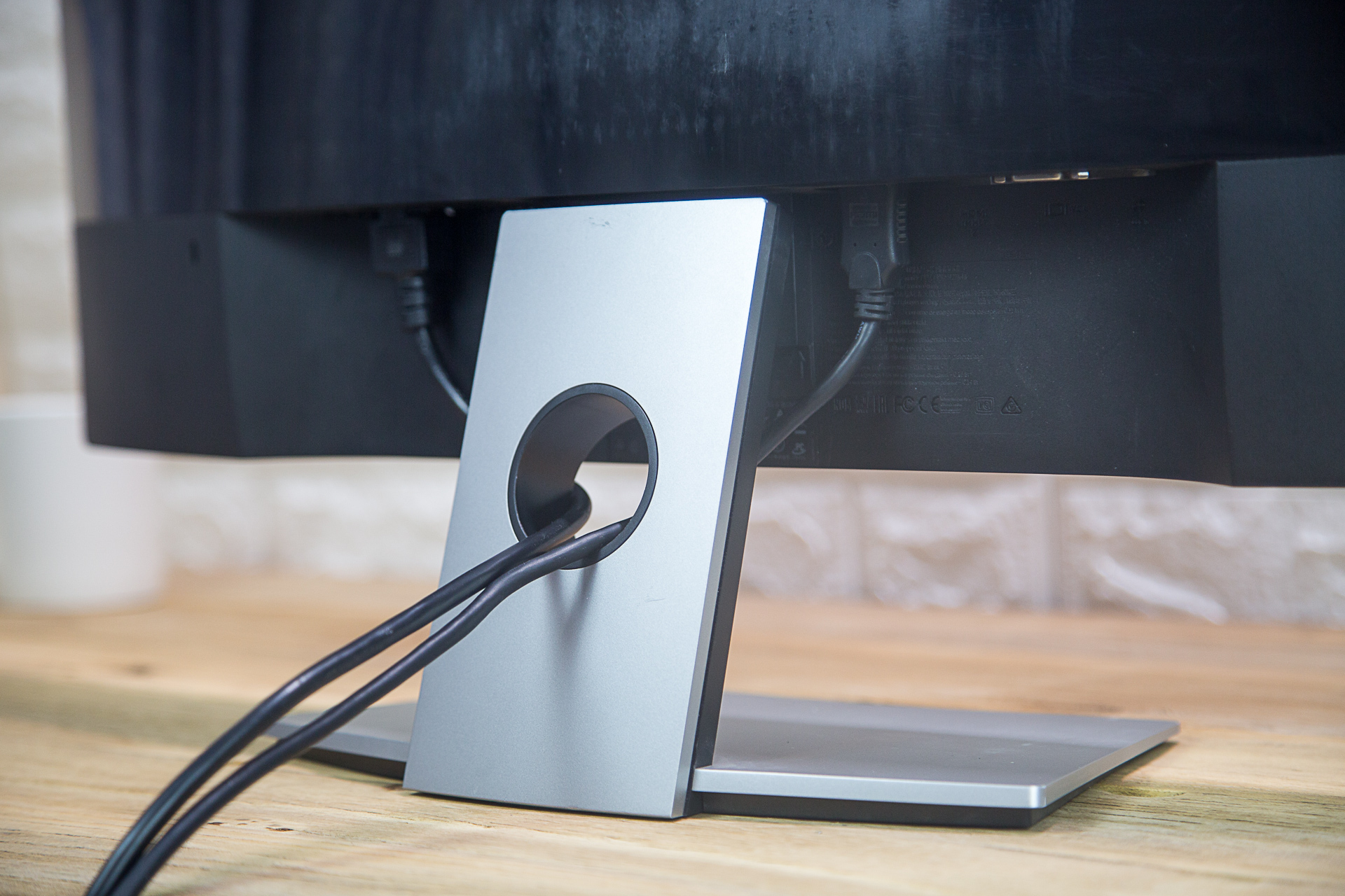 戴尔显示器27寸u2715h评测,戴尔2716h曲面显示器