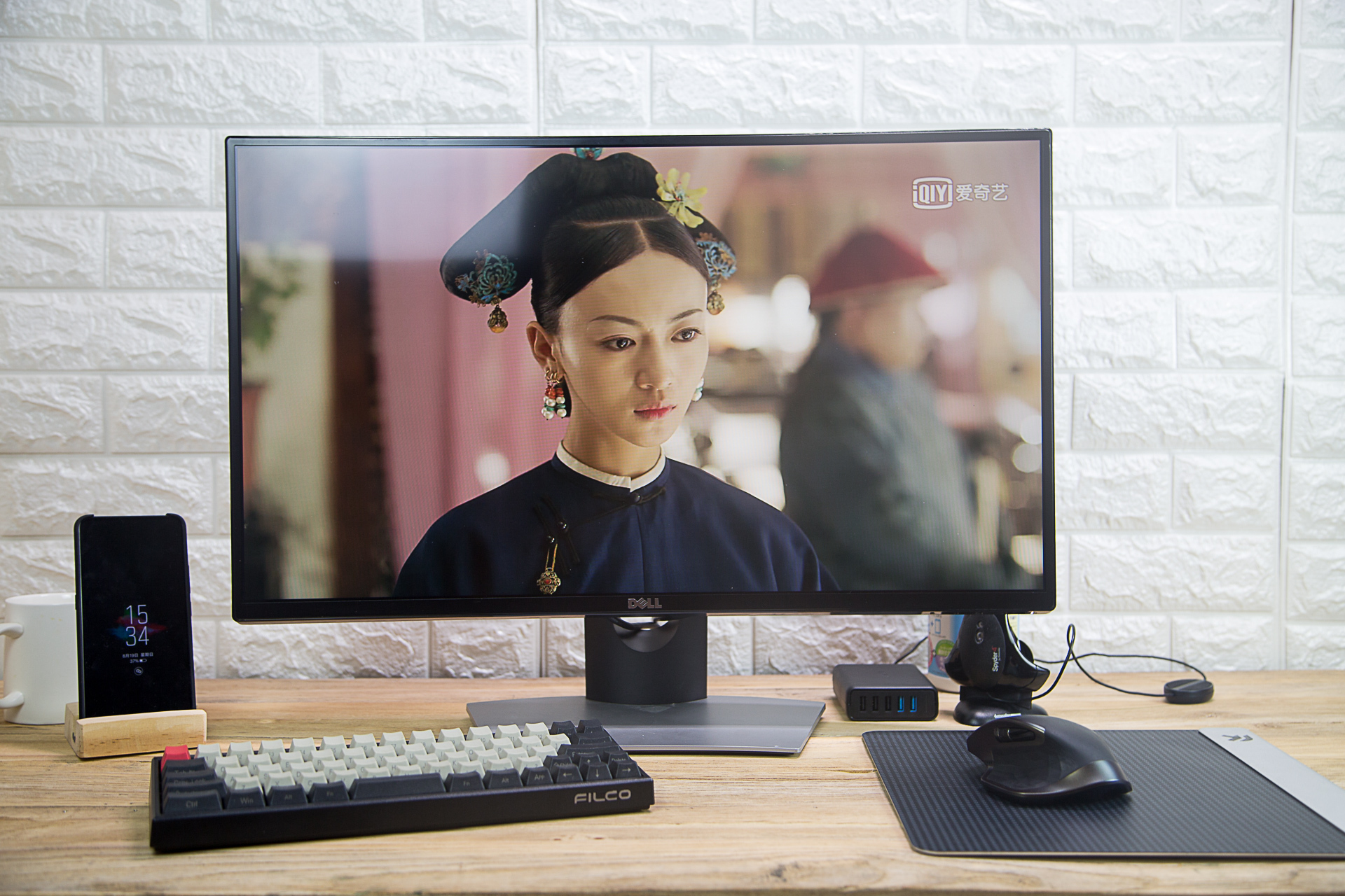 戴尔显示器27寸u2715h评测,戴尔2716h曲面显示器