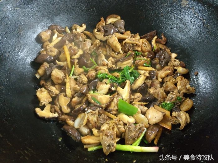 特色柴火鸡好吃不贵经济实惠,舌尖上的南宁柴火鸡