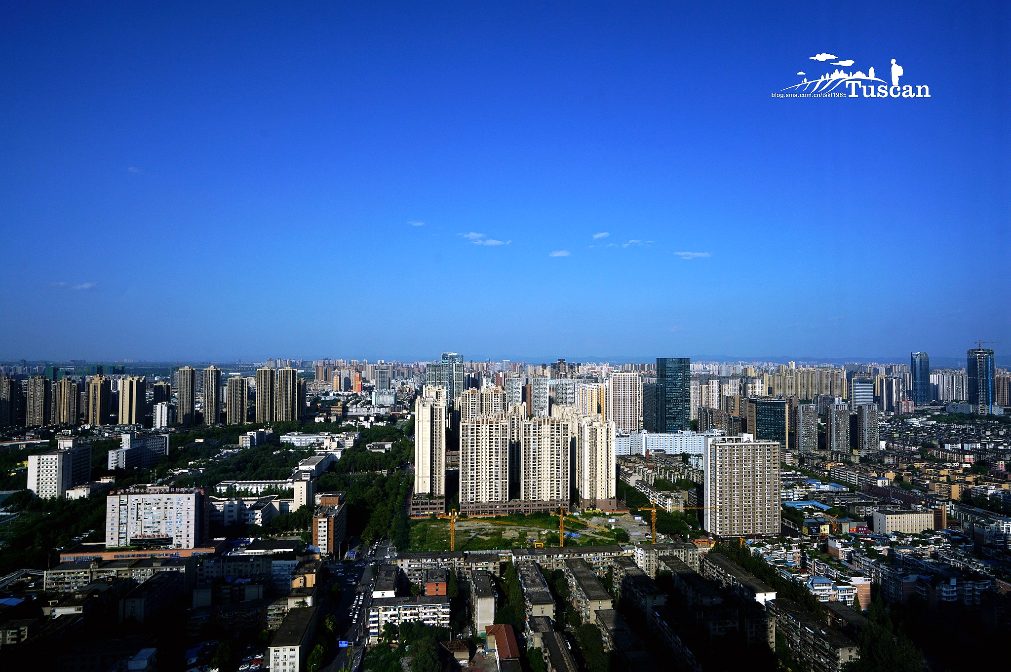 芙蓉花开成都,世茂成都茂御酒店大床房