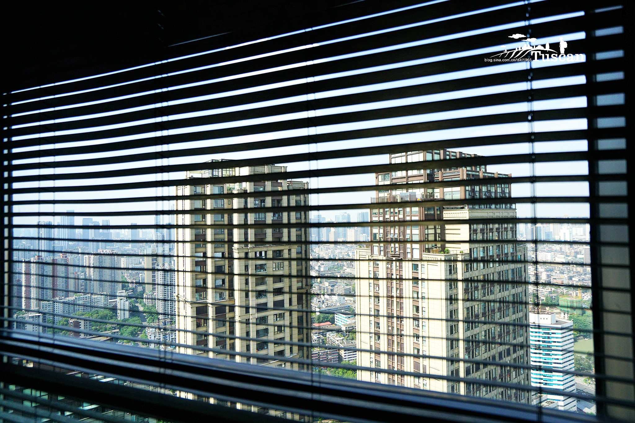 芙蓉花开成都,世茂成都茂御酒店大床房