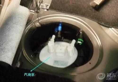 捷达发动机盖打开图解,打开发动机盖视频