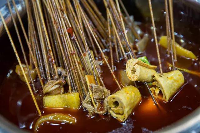 成都｜撸着串呷着茶，我们在“成姆斯特丹”找到不一样的乐子